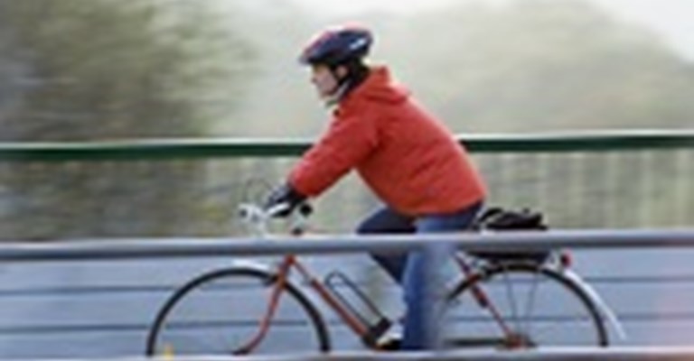 Nu använder 43% av Gävleborgarna cykelhjälm